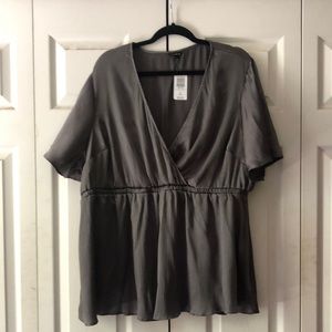 Torrid Lily Baby Doll Shiny Crinkle Gauze Top Grey size 3, 3x, 22-24 new w tags